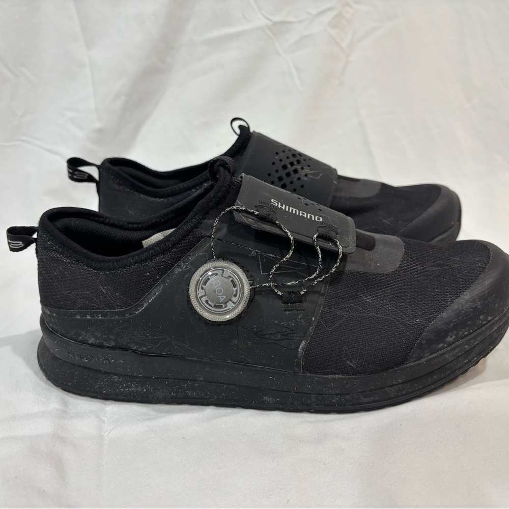 Shimano Ic3 cycling shoes women’s size 7.2 black